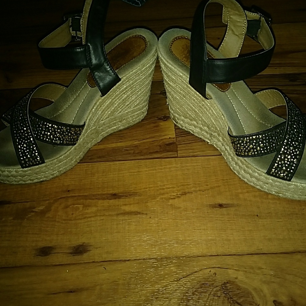 Wedges - Picture 3 of 3